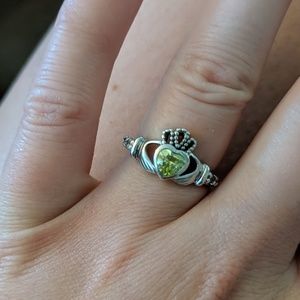 Size 5 sterling silver Claddagh
